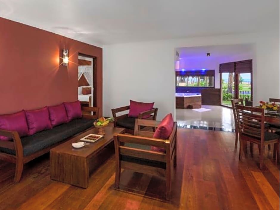 Tangerine Beach Hotel