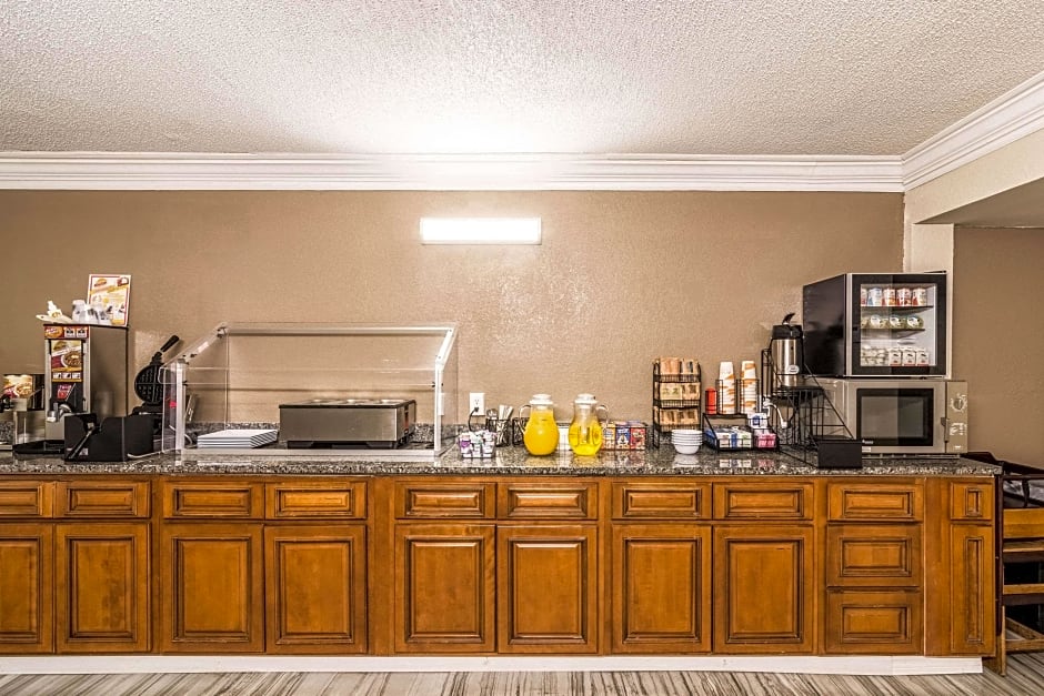 Quality Inn Pensacola