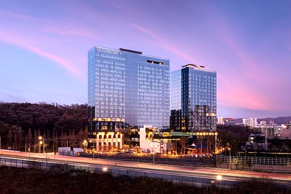 DoubleTree by Hilton Seoul Pangyo Residences