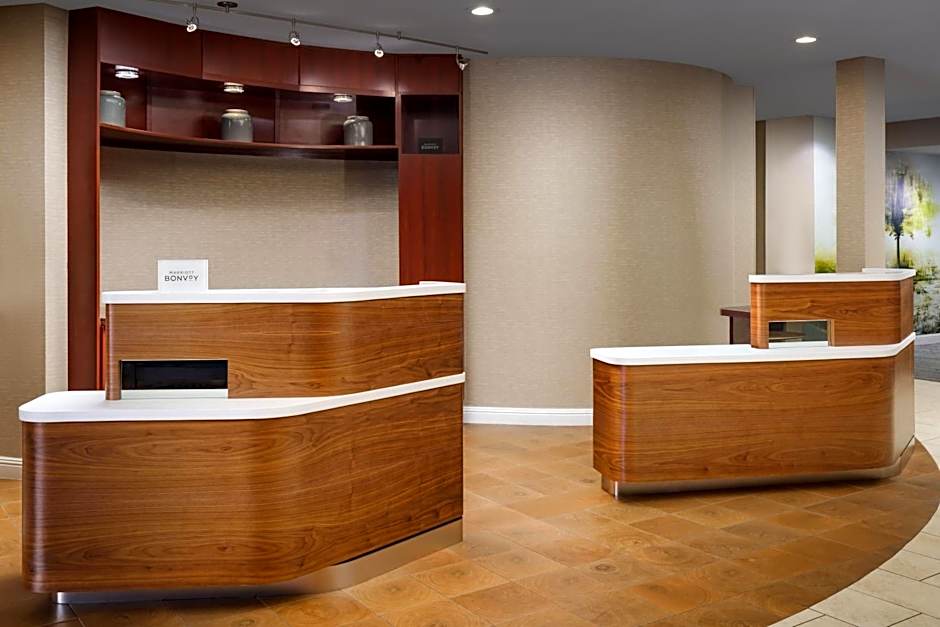 Courtyard by Marriott Roseville Galleria Mall/Creekside Ridge Drive