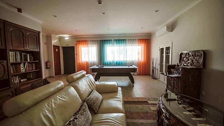 Vila Milreu Guest House