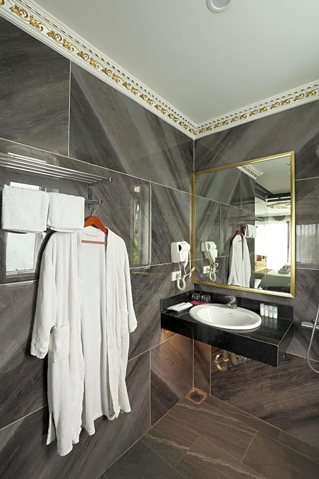 Hoàng Gia Xa La Boutique Hotel