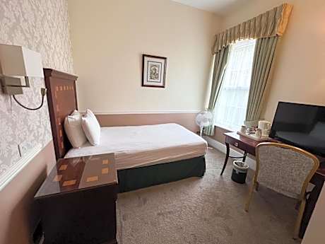 Single Room with Private Bathroom