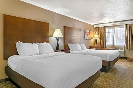 Queen Room with Two Queen Beds - Non-Smoking