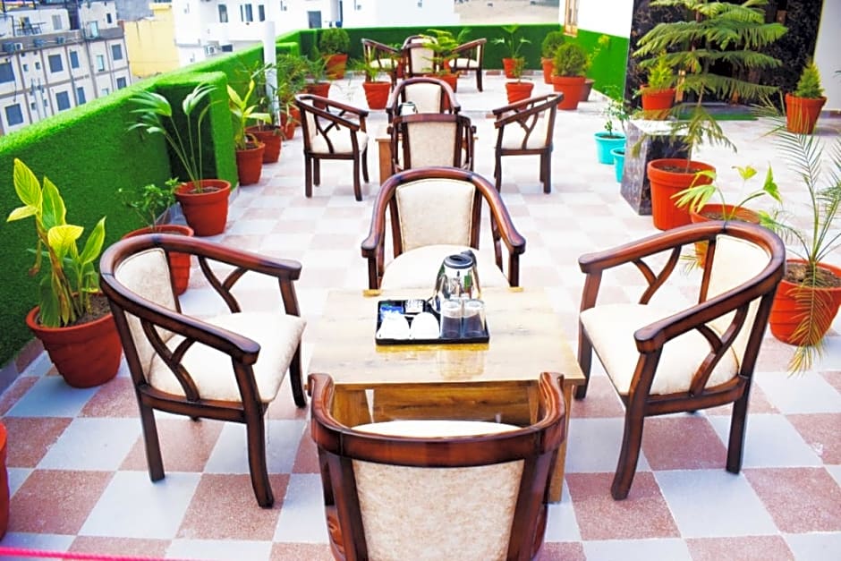 Hotel Tapovan By Terraa Hotels