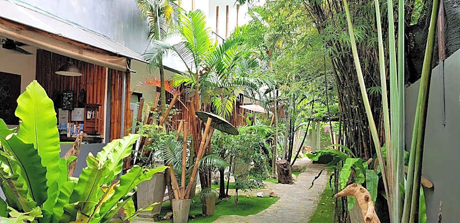 Sairee Sairee Guesthouse