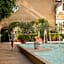 Dionysos Hotel