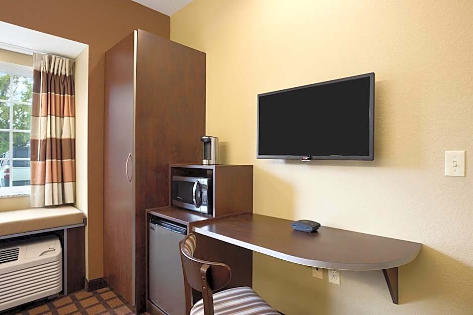 Sonesta Essential Fairmont