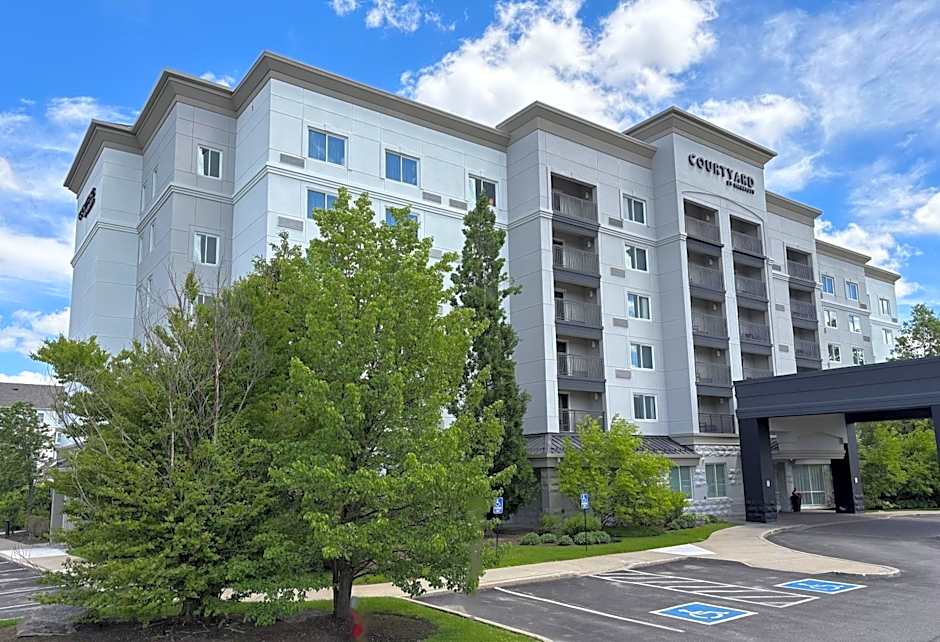 Courtyard by Marriott Toronto Markham