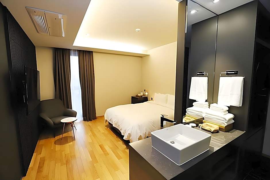 Gangneung Grey Hotel
