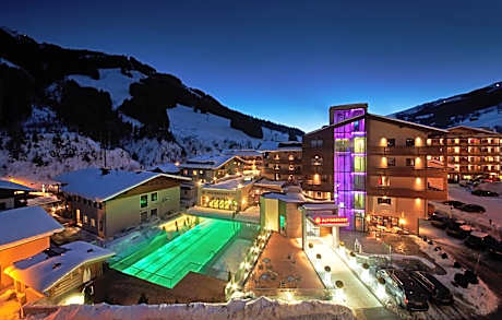 Alpinresort ValSaa - Adults Only
