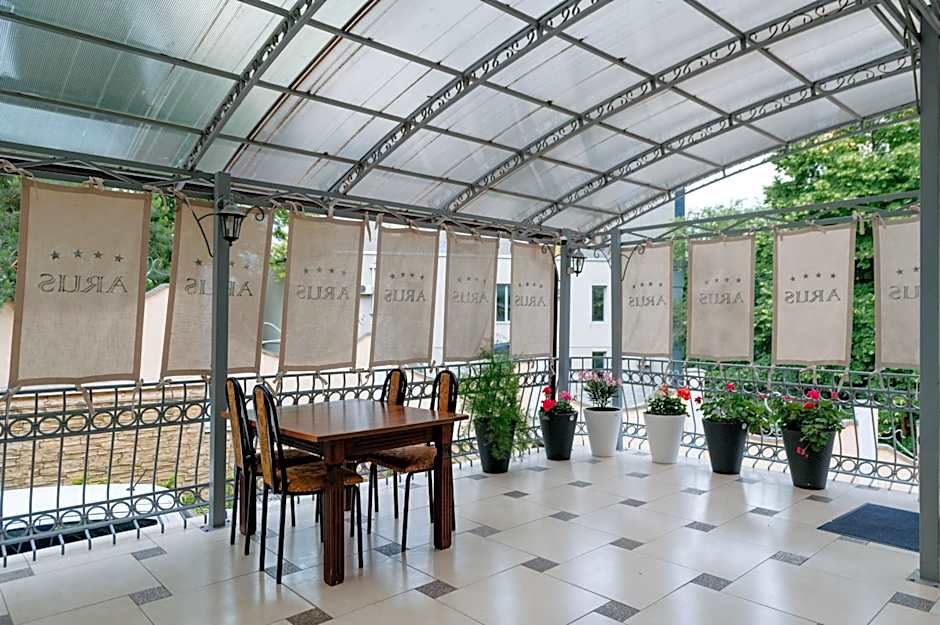 Villa Arus