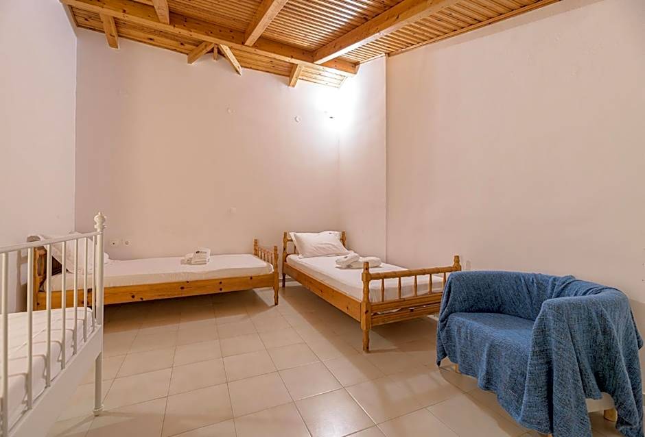 Denise Studios and Apartments