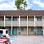 Costa Mesa Inn - Newport Beach Area