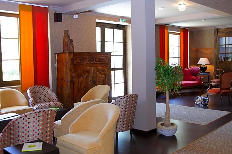 Logis Hotel La Breche De Roland