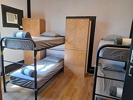 6 Bed Mixed Dormitory