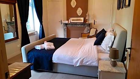 Family Room with Lake View