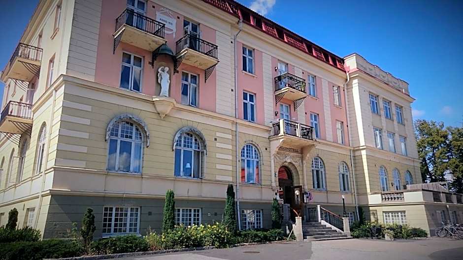 Photo 1 of 22 of Stadshotellet Sölvesborg