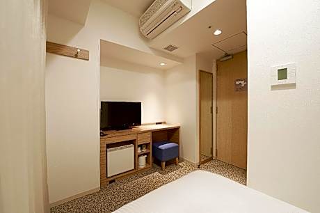 Economy Single Room - Smoking