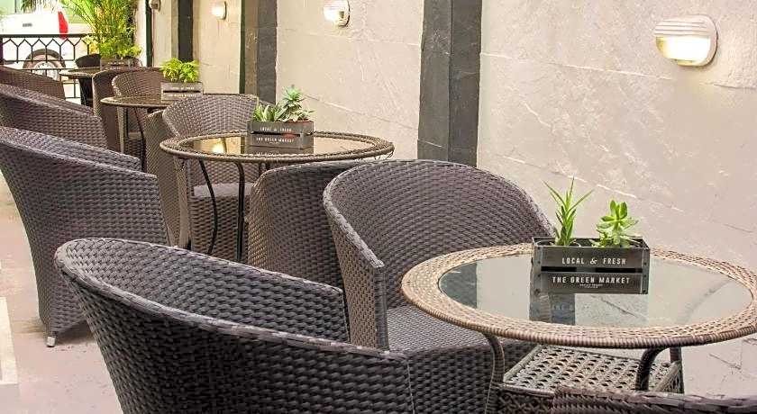 Rockland Hotel C R Park