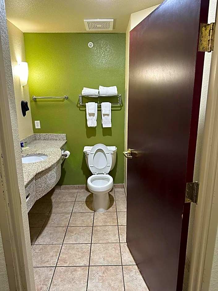Sleep Inn & Suites at Six Flags