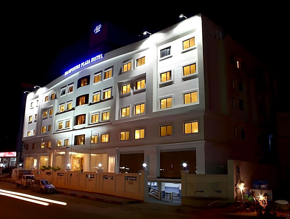Hampshire Plaza Hotel