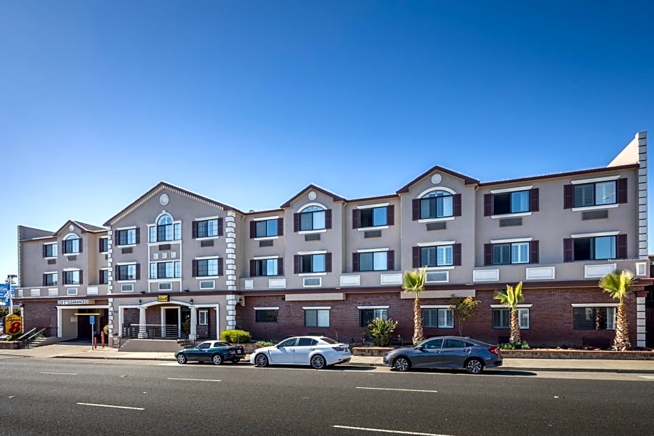 Super 8 by Wyndham San Francisco SFO Airport, San Bruno