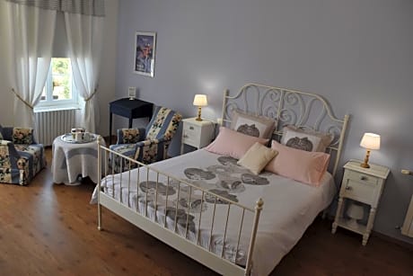 La Little School Chambres d'Hôtes à Arçay