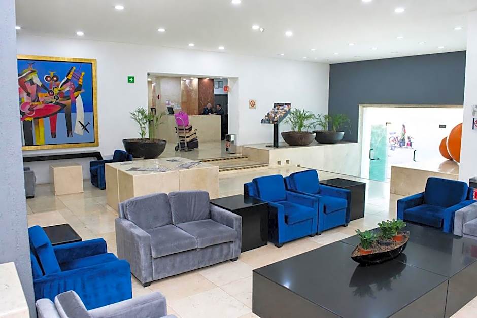 We Hotel Aeropuerto