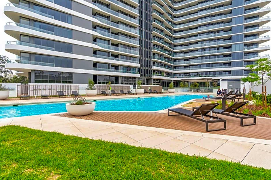 Stylish Phillip apartment with gym and pool - Hosted by CanStay