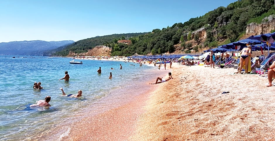 Club Esse Palmasera Il Borgo