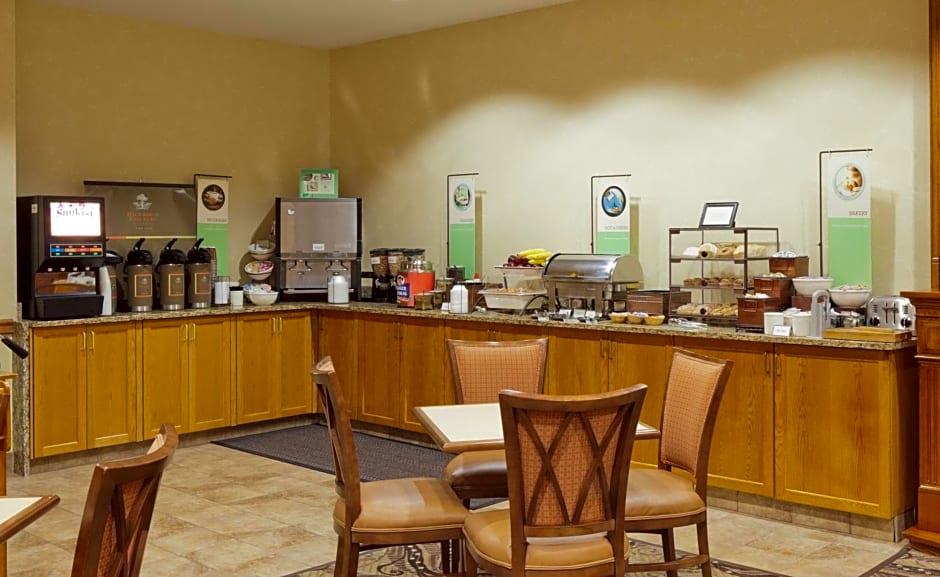 Comfort Inn & Suites Cuyahoga Falls - Akron