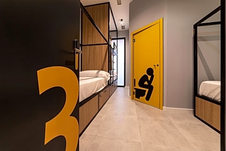 Quadruple Room with Private Bathroom