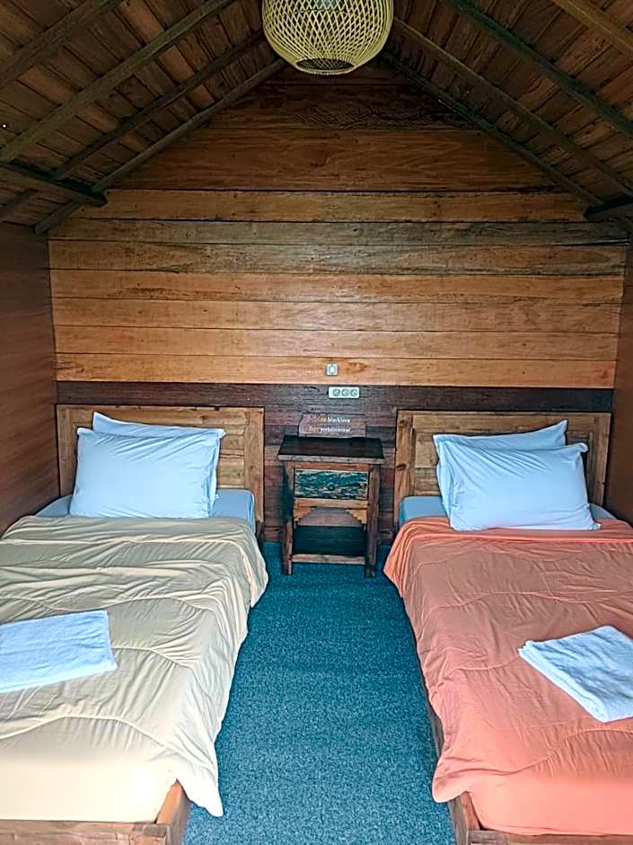 Black Lava Hostel and Lodge