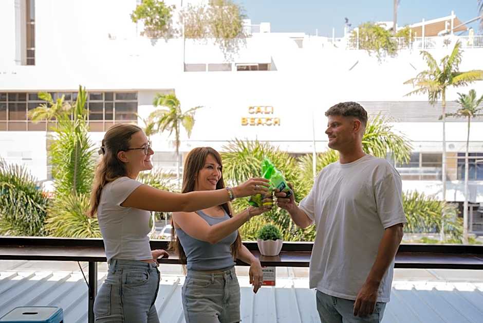 Tequila Sunrise Hostel Surfers Paradise