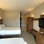 Holiday Inn Express Hotel & Suites Marina