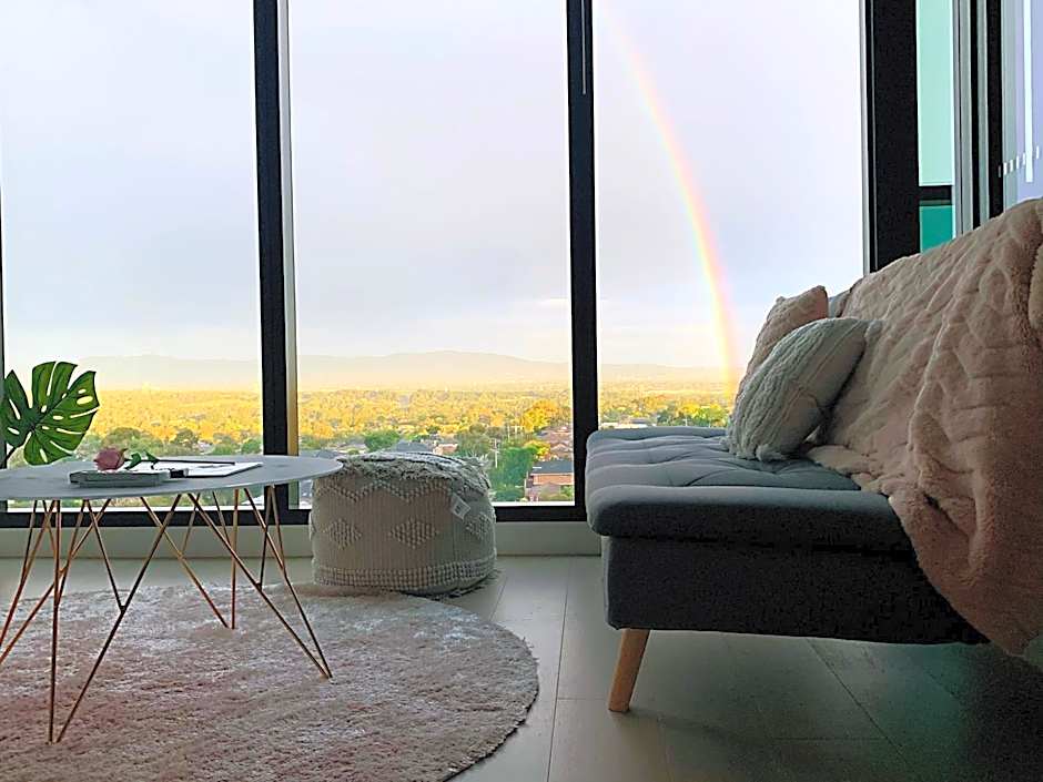 SkyGarden Luxury Condo at The Glen by Live Local