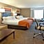Holiday Inn Express Hotel & Suites Minneapolis - Minnetonka By IHG
