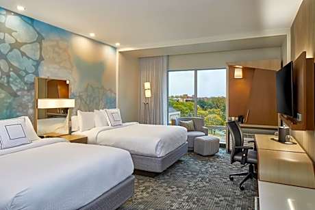Queen Room with Two Queen Beds - Hearing Accessible