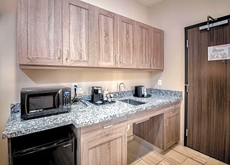Accessible - 1 King, Mobility Accessible, Roll In Shower, Microwave And Refrigerator, Non-Smoking, F