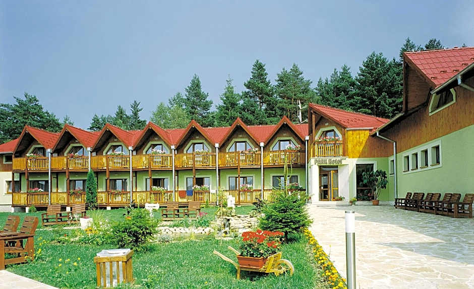 Photo 1 of 13 of Park Hotel Čingov