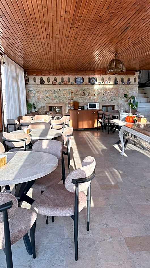 Nature Park Cave Hotel