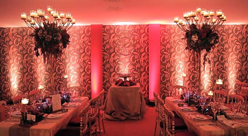 Al Murjan Palace Hotel