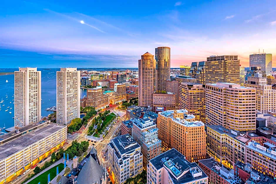 Cambria Hotel Boston Downtown-Seaport