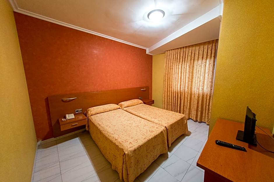 Hotel Dinajan