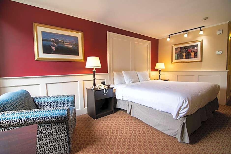 Fireside Inn & Suites Portland