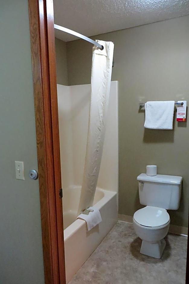 Super 8 by Wyndham Macomb