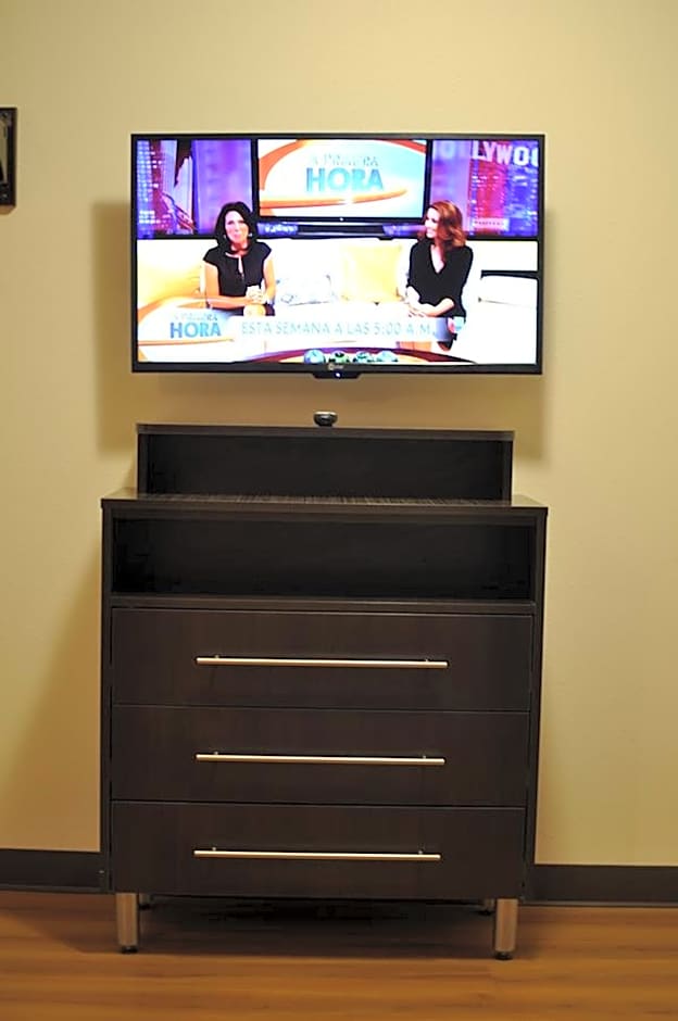 Motel 6 Hesperia, CA - East