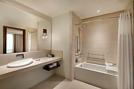 Queen Room with Two Queen Beds - Mobility Access