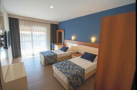 Twin Room with Balcony